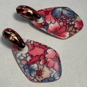 Vintage Large Shell Flowers Teardrop Floral Abalone Ditsy Earrings Pink Omega